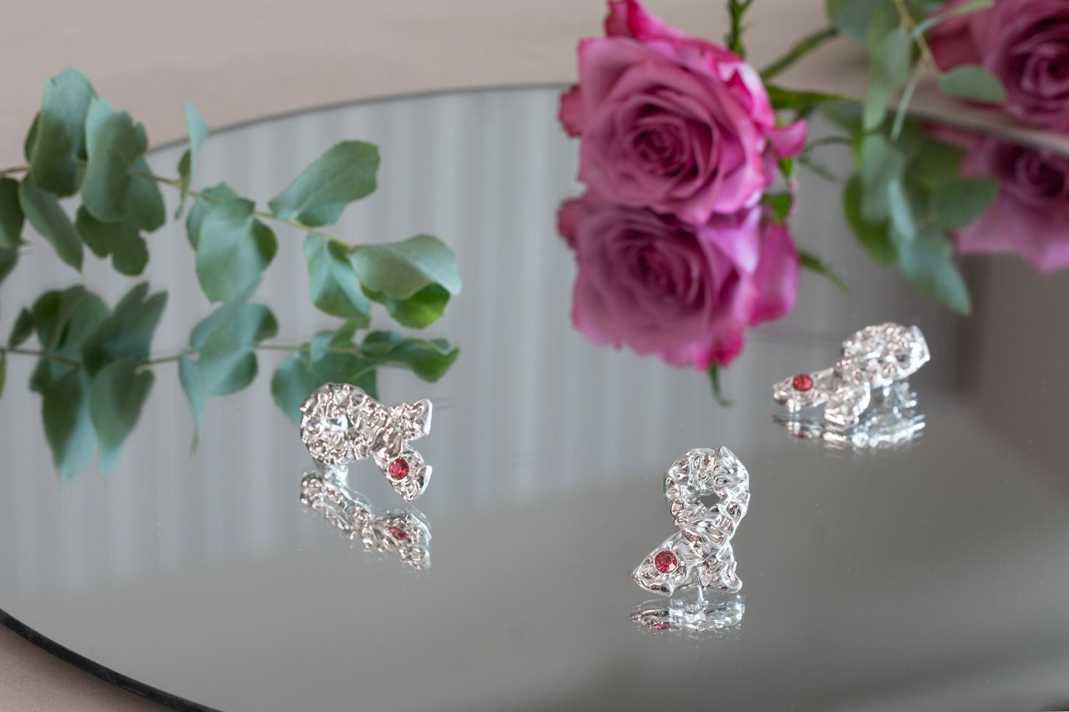 Årets Rosa sløyfe pin.
